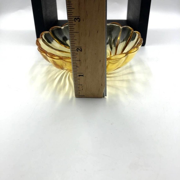 Vintage Amber Glass Berry Finger Bowls Set of 2 - Picture 3 of 3